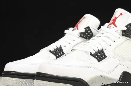  Cement Retro 840606-192 White  840606-192 4 Jordan 0420